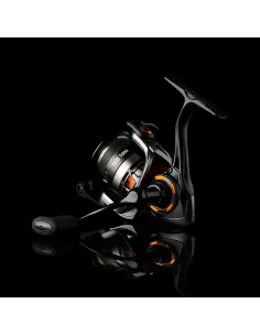 Savage Gear SG6 Fishing Reel 9 Bearings  2