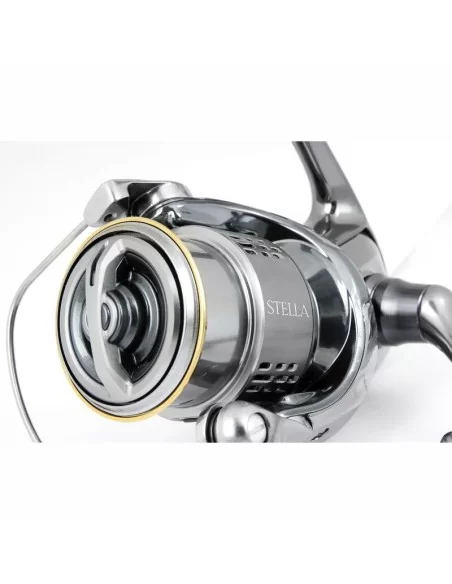 Mulinello Da Pesca Shimano Stella FJ 12+1 Cuscinetti